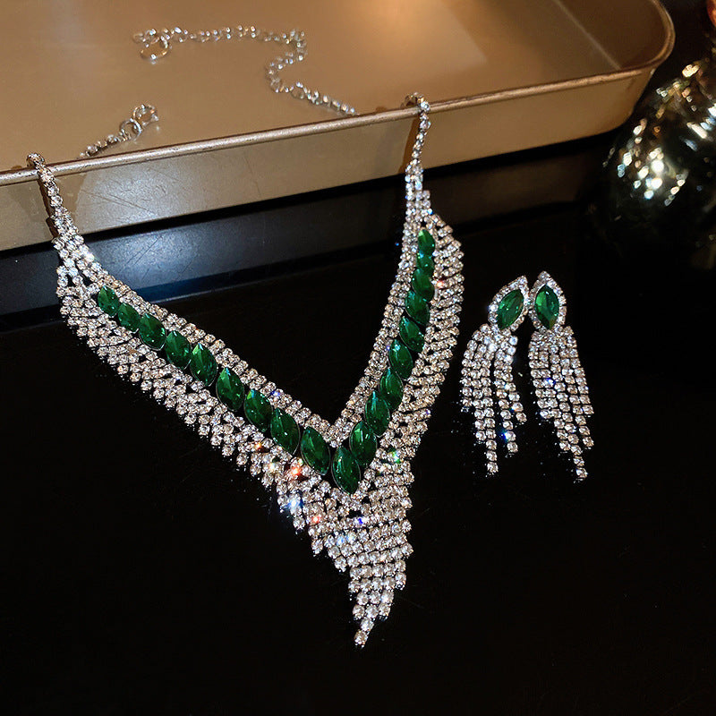 JADE EON: WHERE NATURE'S MAGIC MEETS MODERN GRACE.