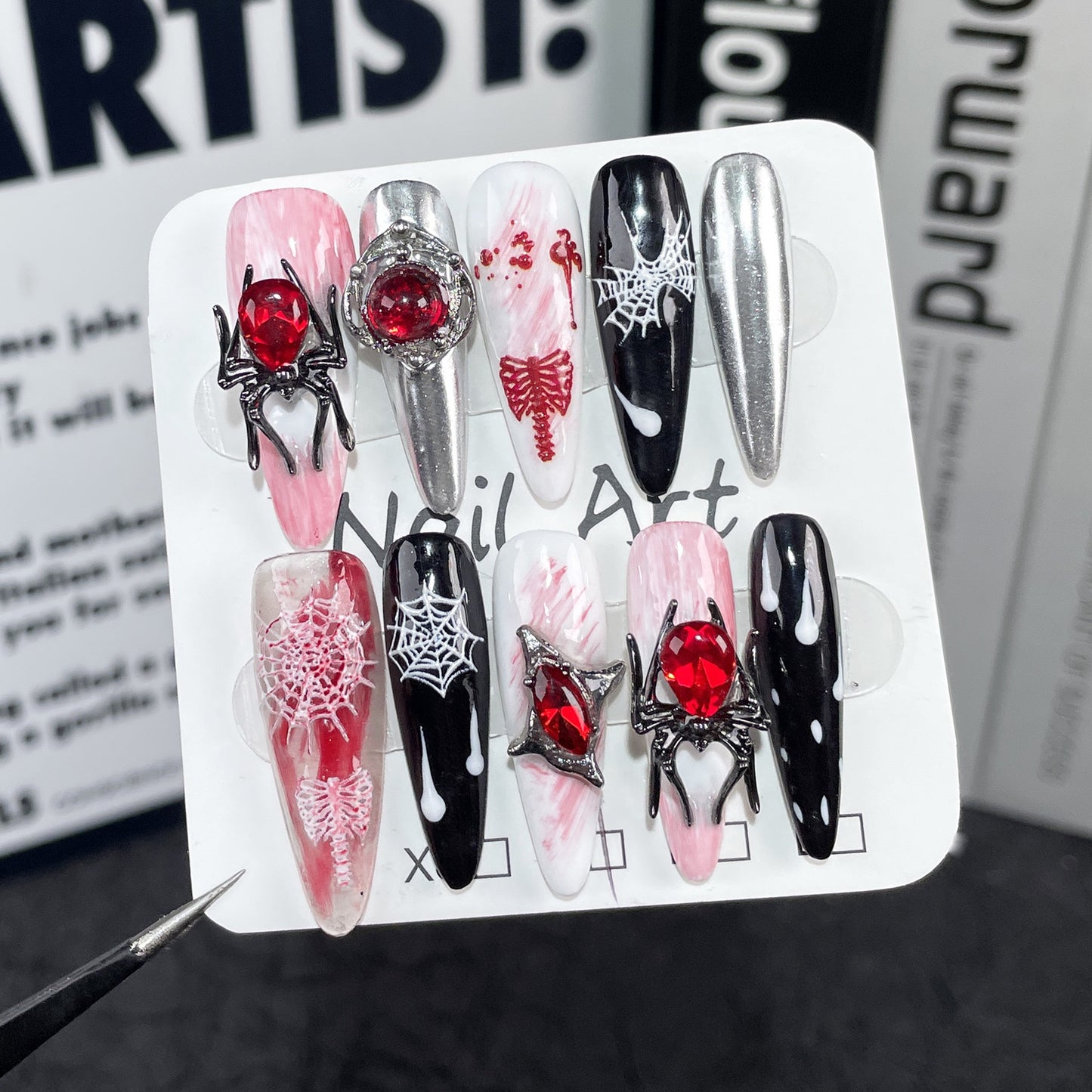 【Nail Painting】New Halloween style handmade wearable nails press-on nails. Cross-border small-scale, sweet, cool and bold girl-style fake nails.