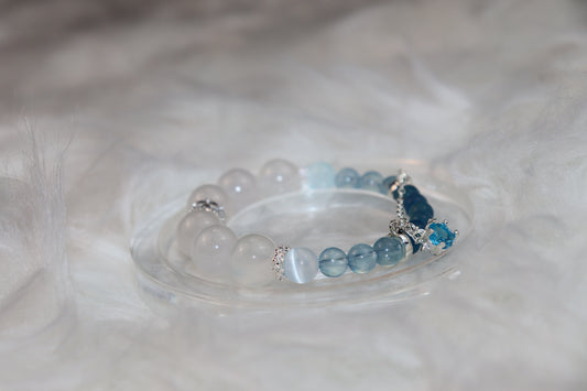 Ocean Whisper" Aquamarine & White Agate Bracelet – Calm Communication + Grounded Clarity